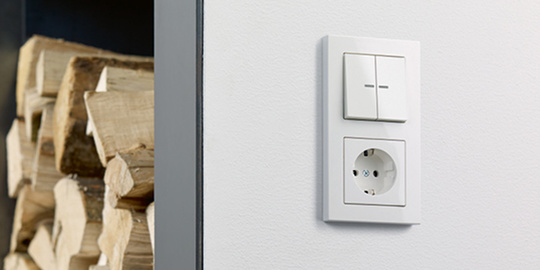 JUNG KNX Taster F 10 bei BAYER WIENTEK GmbH in Freiensteinau
